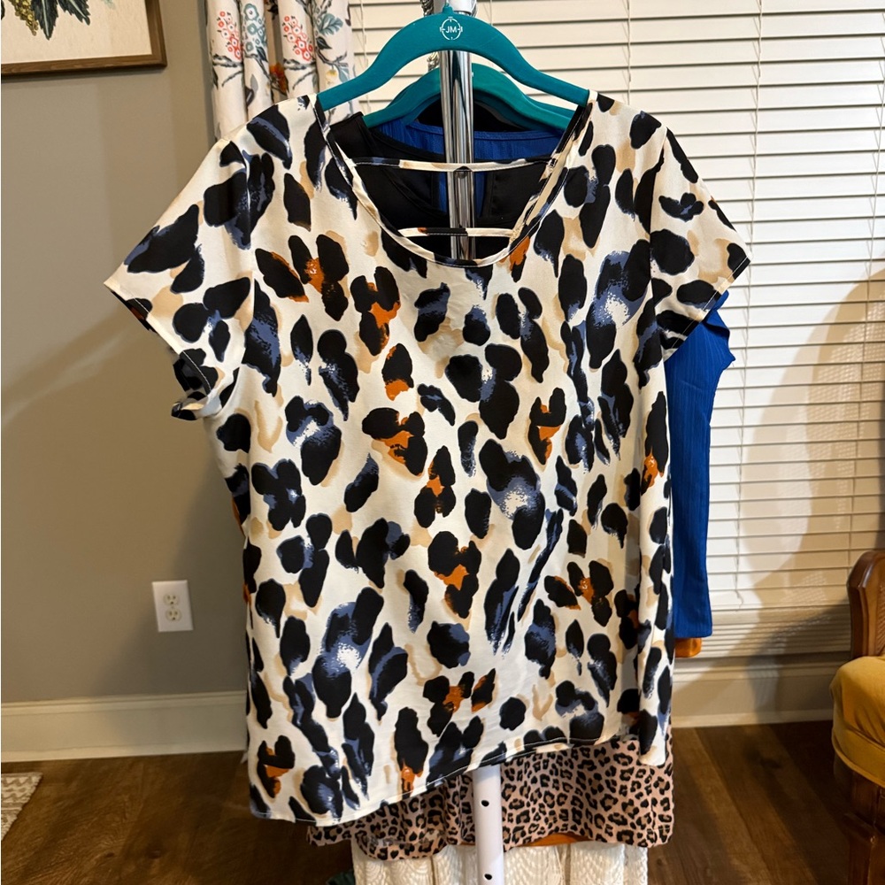 SHEIN Black and White Relaxed Short Sleeve T-Shirt